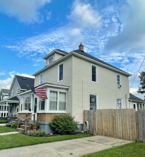 1028 Joosten St, Wyoming, MI