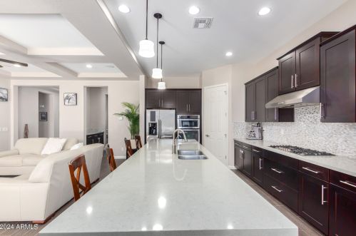 4820 Mingus Dr, Chandler AZ 85249-2052 exterior