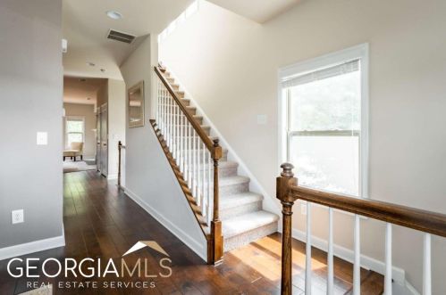 7490 Glisten Ave, Atlanta GA 30328-2865 exterior