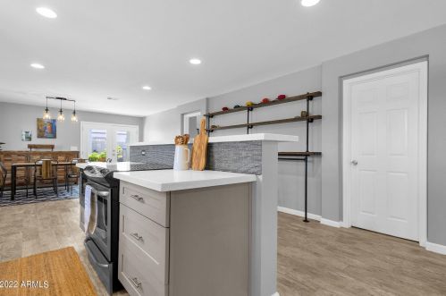 2545 15 St, Phoenix AZ 85040-1303 exterior