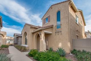 2136 Le Marche Ave, Phoenix AZ  85032-3805 exterior