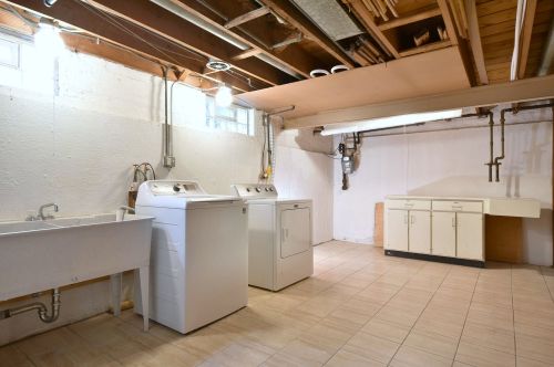 6909 Balmoral Ave, Chicago IL  60656-2007 exterior