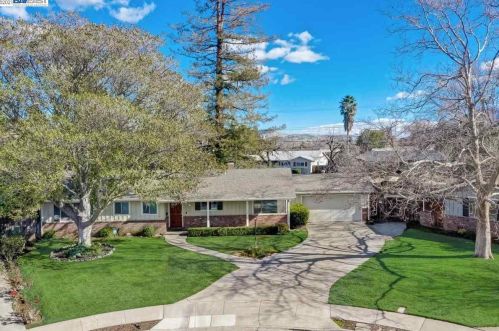 4299 Cherrywood Ct, Concord CA exterior