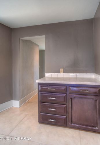 2716 6 St, Tucson AZ 85716-4862 exterior