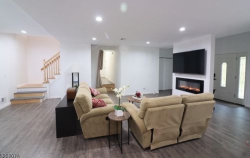 115 Scudders Rd, Sparta NJ  07871-3536 exterior