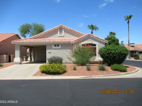 1686 Lindrick Dr, Chandler AZ  85249-8712 exterior