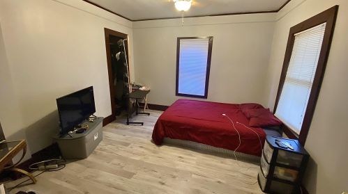 1323 Muskegon Ave, Grand Rapids MI 49504-3250 exterior