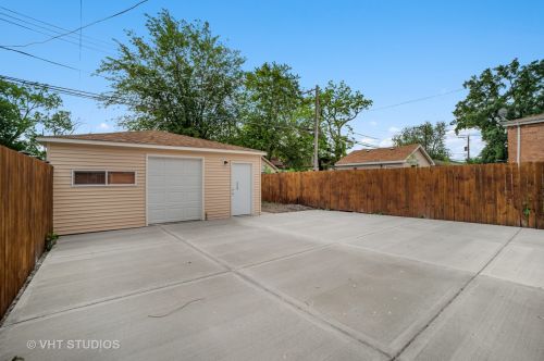 8805 Normal Ave, Chicago IL  60620-2121 exterior