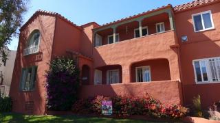 5121 Edgewood Pl, Los Angeles CA  90019-1618 exterior