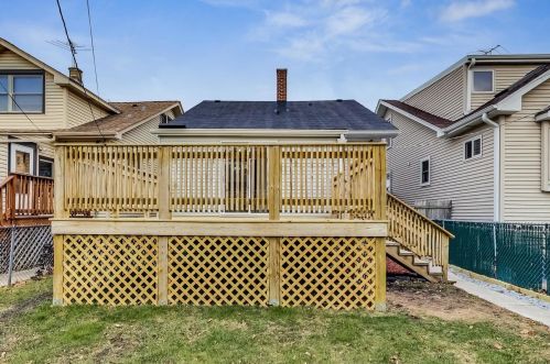 6507 Raven St, Chicago IL  60631-2517 exterior