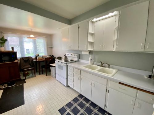 6101 Wisconsin Ave, Milwaukee, WI 53213-4107