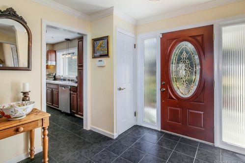 263 Branchville Rd, Ridgefield CT  06877-5922 exterior