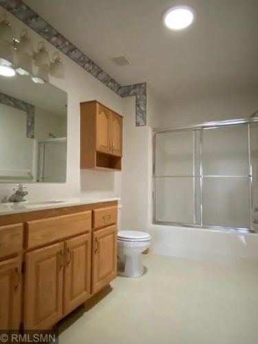 1001 Fairway Dr, Princeton MN 55371-2243 exterior