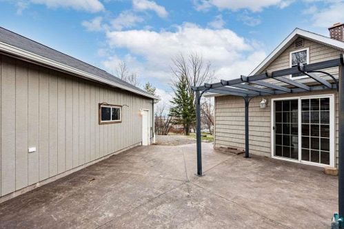 5311 Columbia St, Duluth MN 55807 exterior