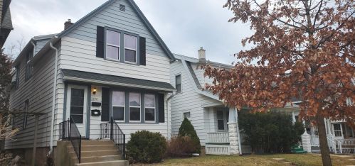 3250 Newhall St, Milwaukee WI 53211-3042 exterior