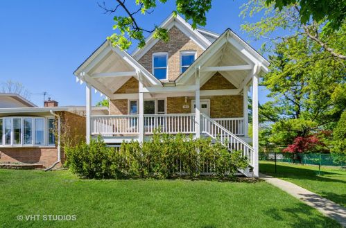 3952 Lunt Ave, Chicago, IL 60712-2534