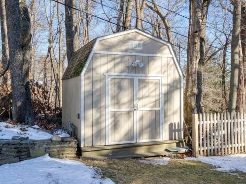 30 Havelock Rd, Worcester MA 01602-2543 exterior