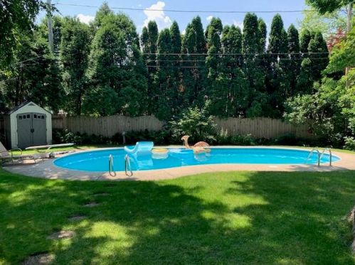 9705 Ctr St, Milwaukee WI 53222-4526 exterior