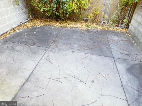 2229 Cantrell St, Philadelphia PA 19148-3320 exterior