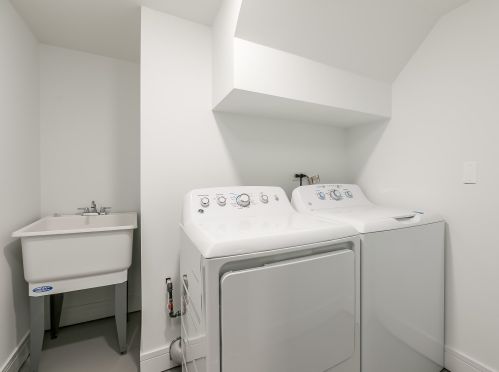 4824 Lawler Ave, Chicago IL 60638-5728 exterior