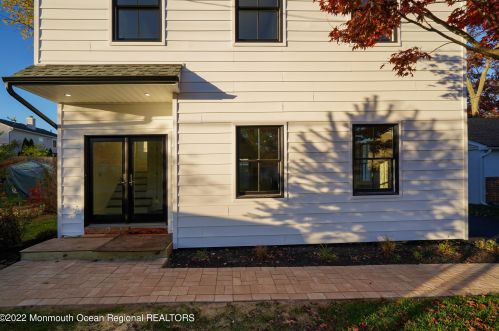 1042 4th Ave, Belmar NJ  07719-3364 exterior