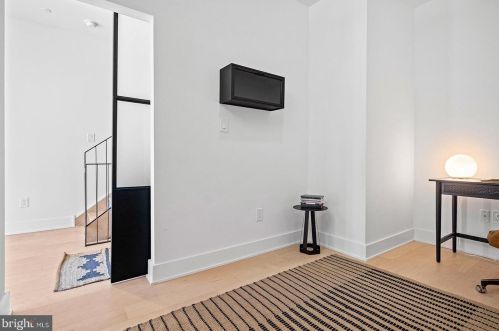 1613 2nd St, Philadelphia PA 19122 exterior