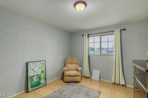 4916 Amelia Ave, Phoenix AZ  85031-2711 exterior