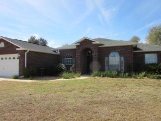 7050 Season Dr, Milton FL  32570-6440 exterior