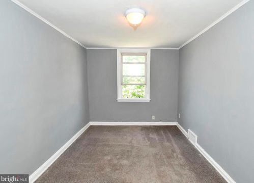 1152 Wycombe Ave, Darby PA 19023-1427 exterior