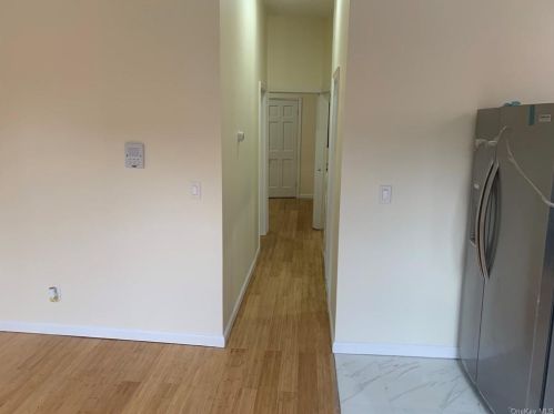 2306 Bassford Ave, Bronx NY  10458-7858 exterior