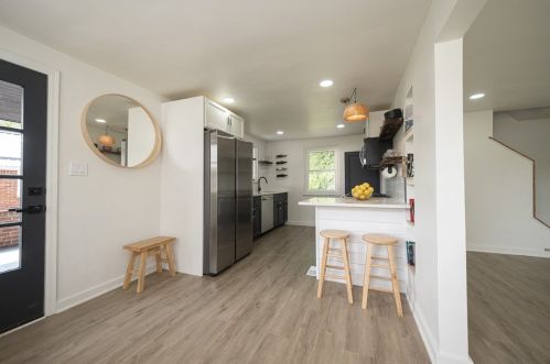 110 Briarwood Dr, Pittsburgh PA  15235-4301 exterior