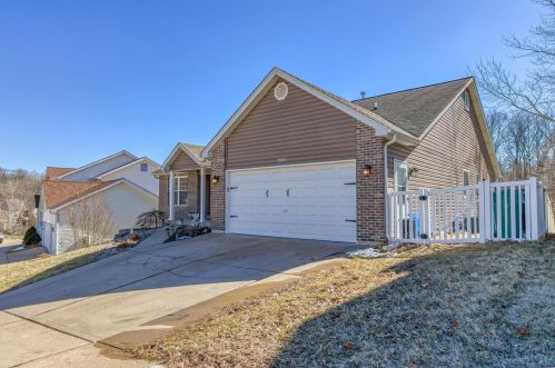 2880 Woodbridge Est Dr, Saint Louis MO 63129-5723 exterior