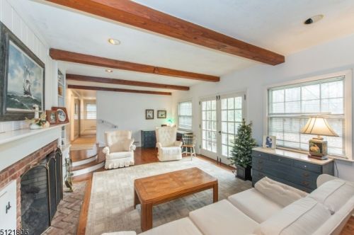 12 Schoolhouse Ln, Morristown NJ 07960-3323 exterior