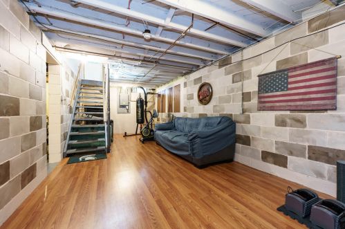 829 Parchmount Ave, Kalamazoo MI 49004-2055 exterior