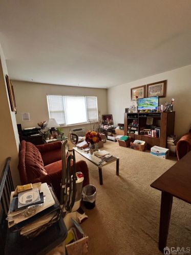 27 Alva Ct, Edison, NJ 08817-4660