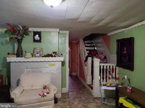 315 2 St, Trenton NJ 08611-2301 exterior