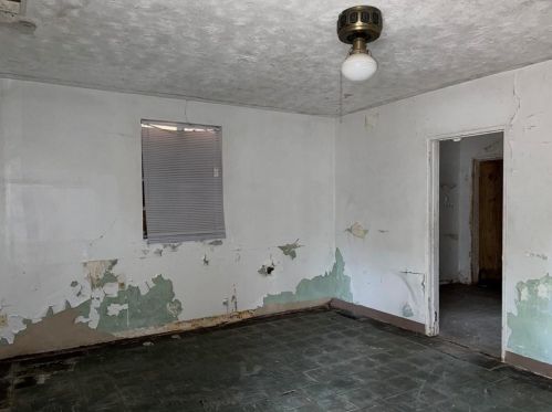 1350 Elizabeth Ave, Atlanta, GA 30310-3916