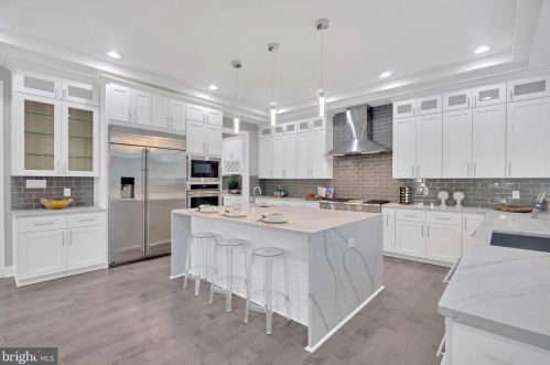 1864 Kirby Rd, Mc Lean VA 22101-5326 exterior