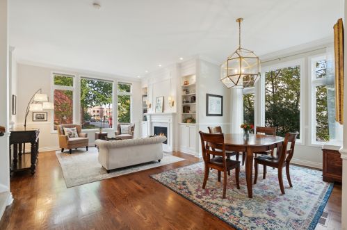 2759 Bosworth Ave, Chicago IL 60642-2341 exterior