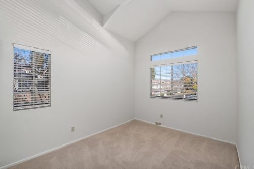 2182 Avocado Dr, Tustin CA 92782-8348 exterior