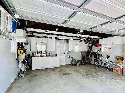 6244 Keeler Ave, Chicago IL 60803-1906 exterior