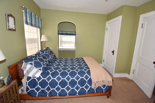 40 Sceneridge Ave, Pittsburgh PA 15227-2724 exterior