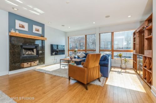 1620 Augusta Blvd, Chicago, IL 60622-3803