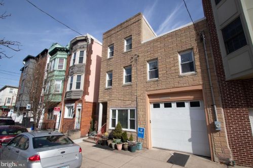 829 Catharine St, Philadelphia PA 19147-2716 exterior