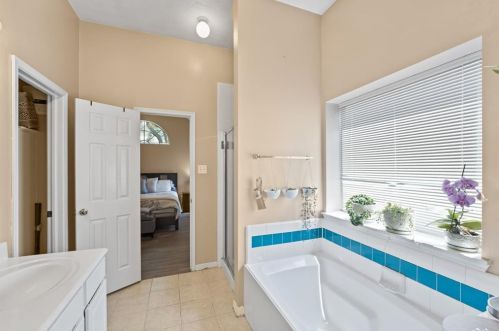 7206 Oak Walk Dr, Humble TX 77346-3175 exterior