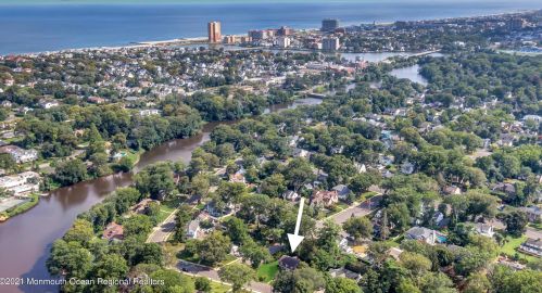 600 Edgemere Dr, Red Bank NJ 07711 exterior