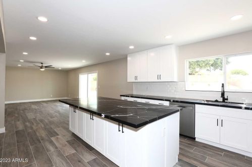 14616 28th Pl, Phoenix AZ  85032-5001 exterior