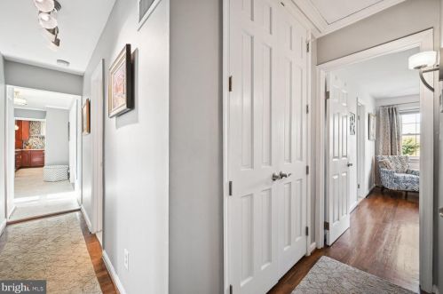 9101 Cherbourg Dr, Rockville MD 20854-3107 exterior