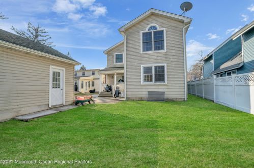 907 Ellison Ave, Point Pleasant Beach NJ 08742-2934 exterior