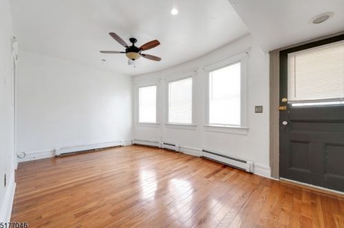 37 Midland Ave, Montclair NJ  07042-2815 exterior